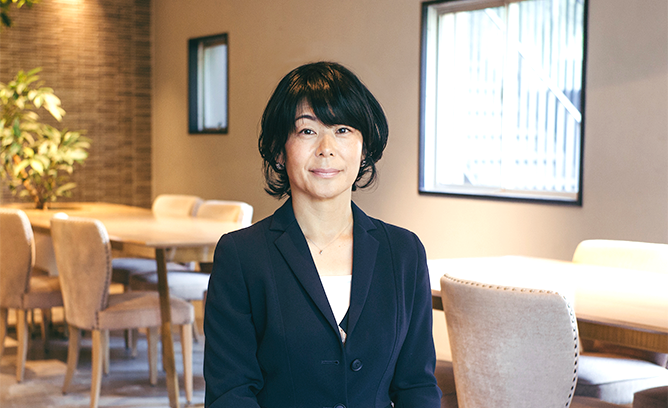 内田 詠奈 Uchida Ena